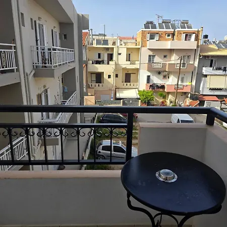 δίπλα σε πανεπιστήμιο Apartamento *